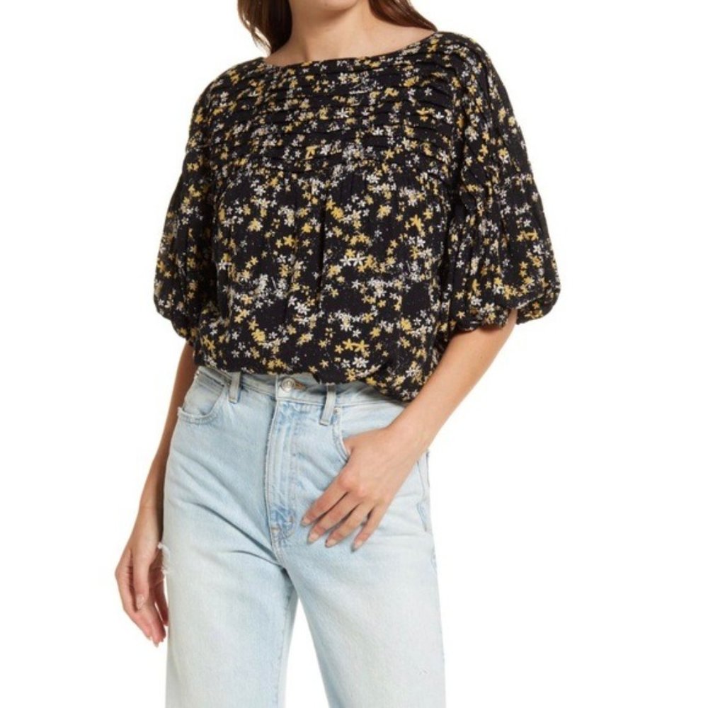 Free People Floral Bodysuit Flattering Fit with Pleats Detail Size S New w/ Tag